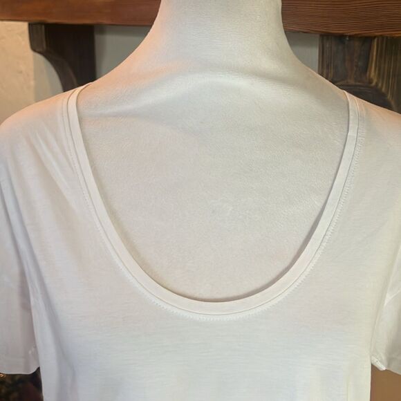 AYR White Lightweight Deep U-Neck T-shirt, size M - Picture 2 of 8